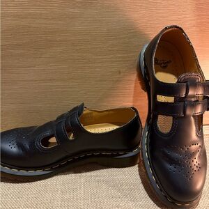 DR. MARTENS SMOOTH LEATHER PLATFORM MARY JANE SHOE